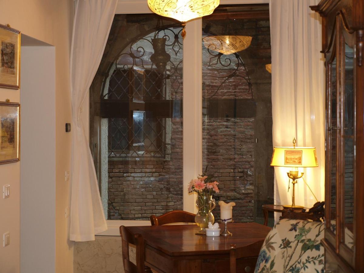 Al Pozzo Dei Scoacamini, 100 M From San Marco, Ground Floor Lägenhet Venedig Exteriör bild