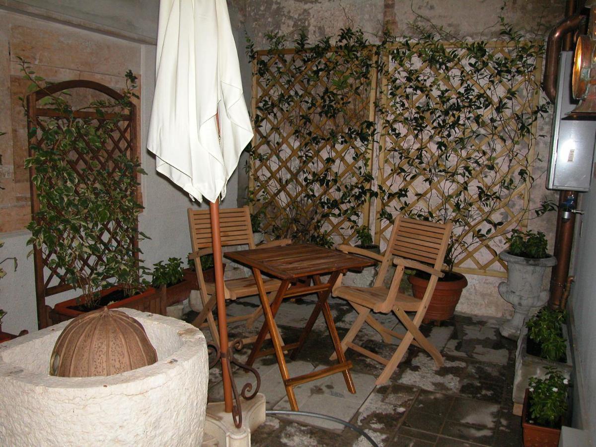 Al Pozzo Dei Scoacamini, 100 M From San Marco, Ground Floor Lägenhet Venedig Exteriör bild