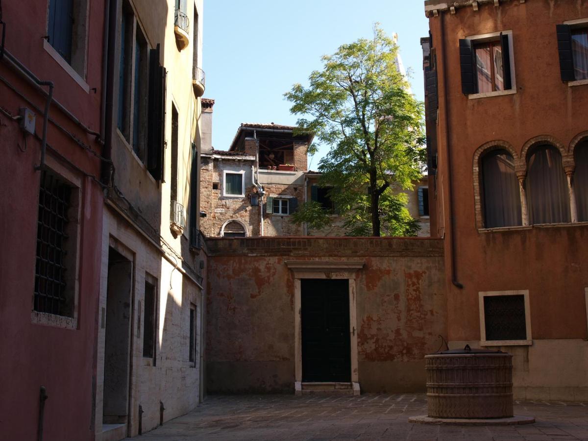 Al Pozzo Dei Scoacamini, 100 M From San Marco, Ground Floor Lägenhet Venedig Exteriör bild
